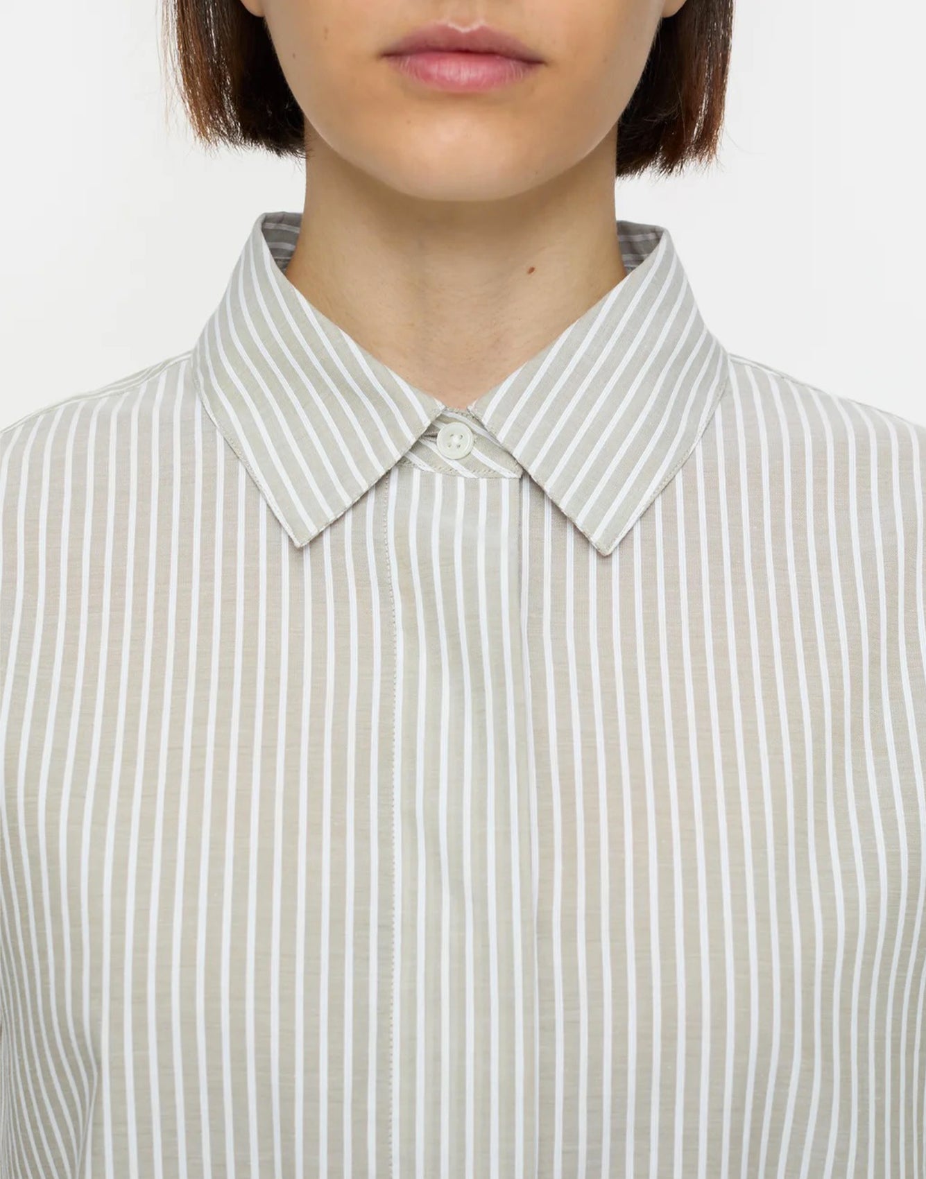 Closed Cotton Voile Blouse Warm Sand