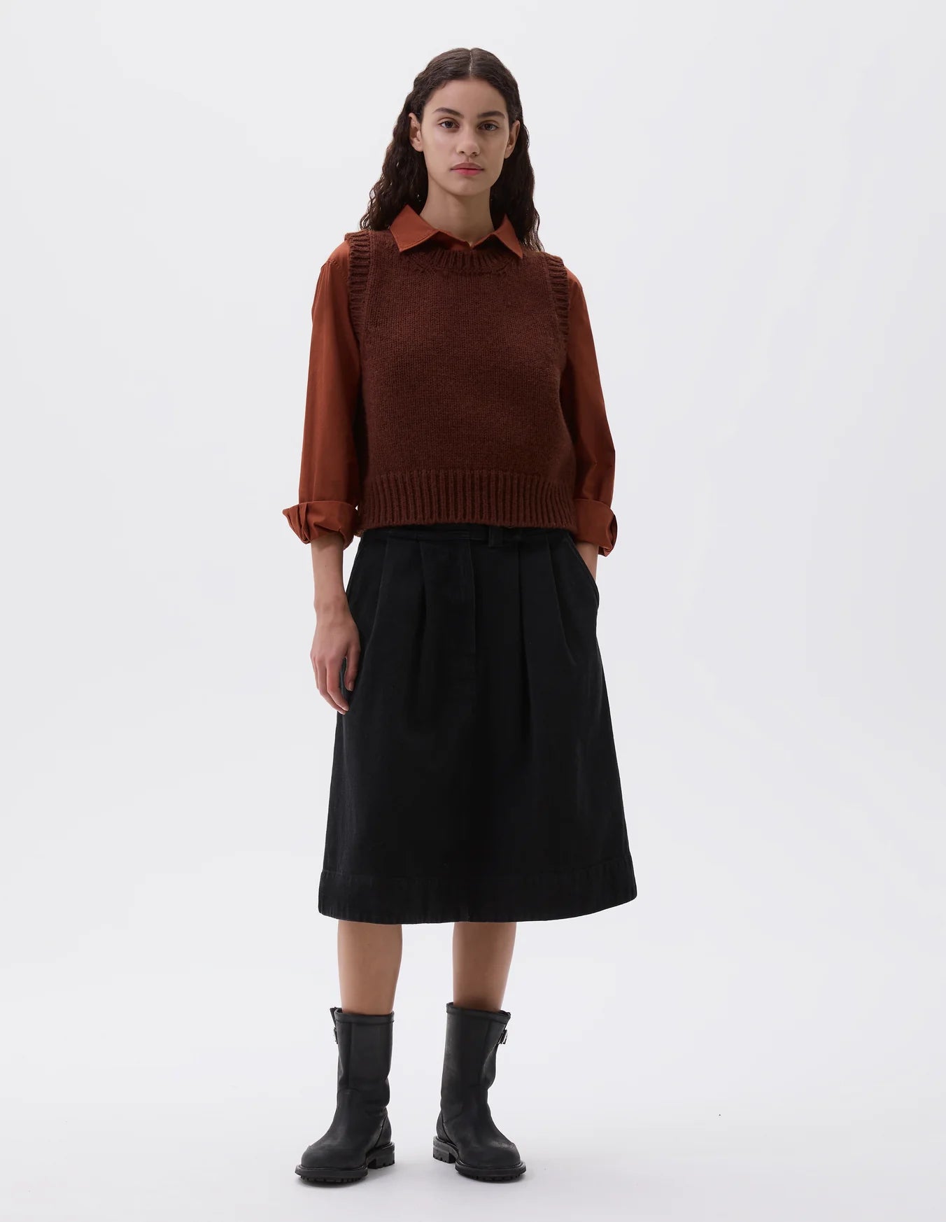 MHL. Chunky Crew Neck Slipover British Merino Rust Brown