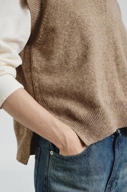 Pomandère Vest in Felted Merino Wool Dove Grey