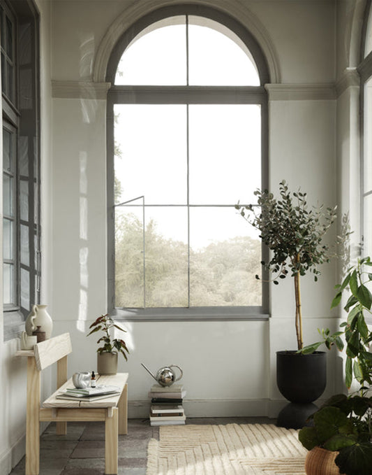 Ferm Living Hourglass Pot - Black Medium