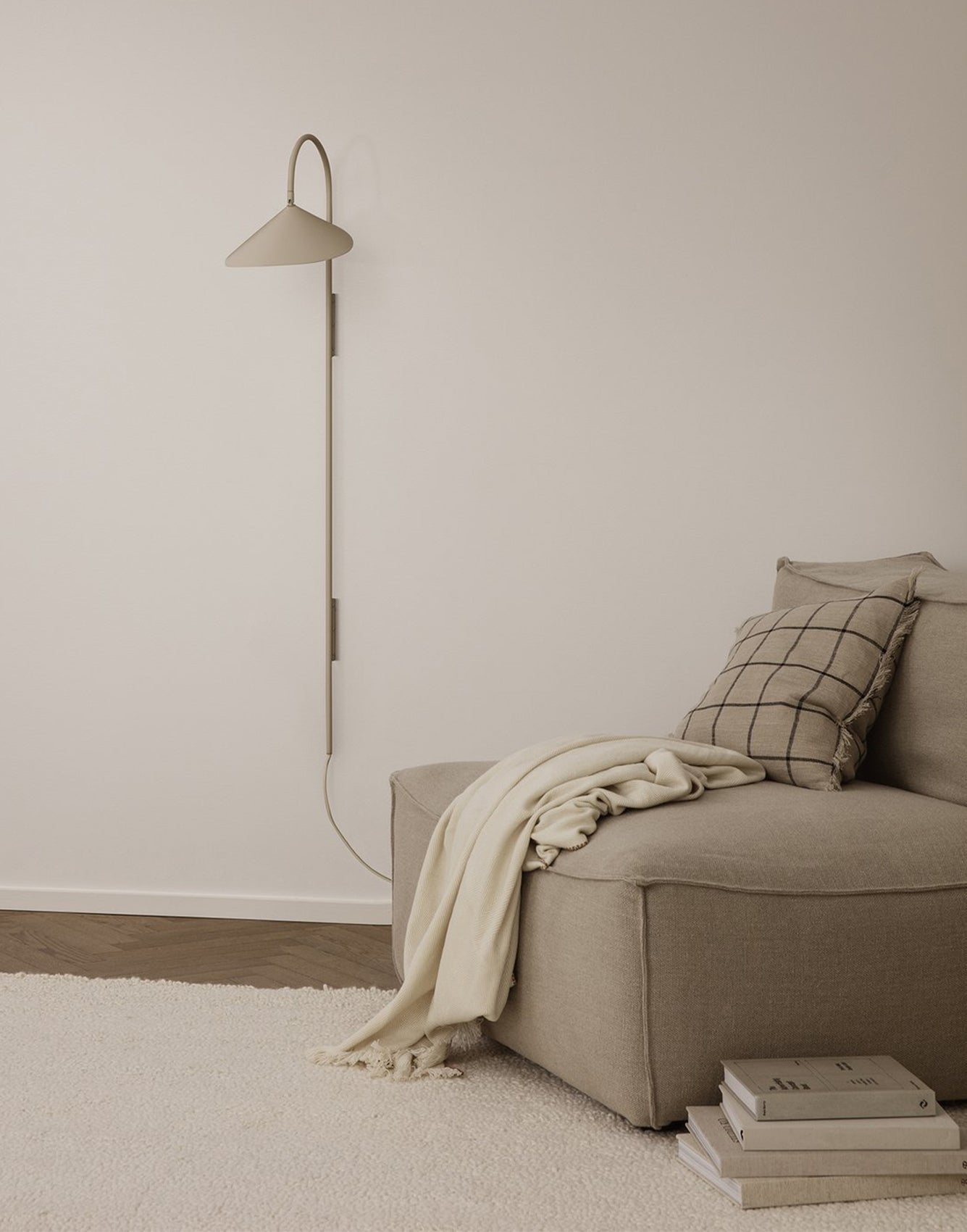 Ferm Living Arum Tall Wall Lamp Cashmere