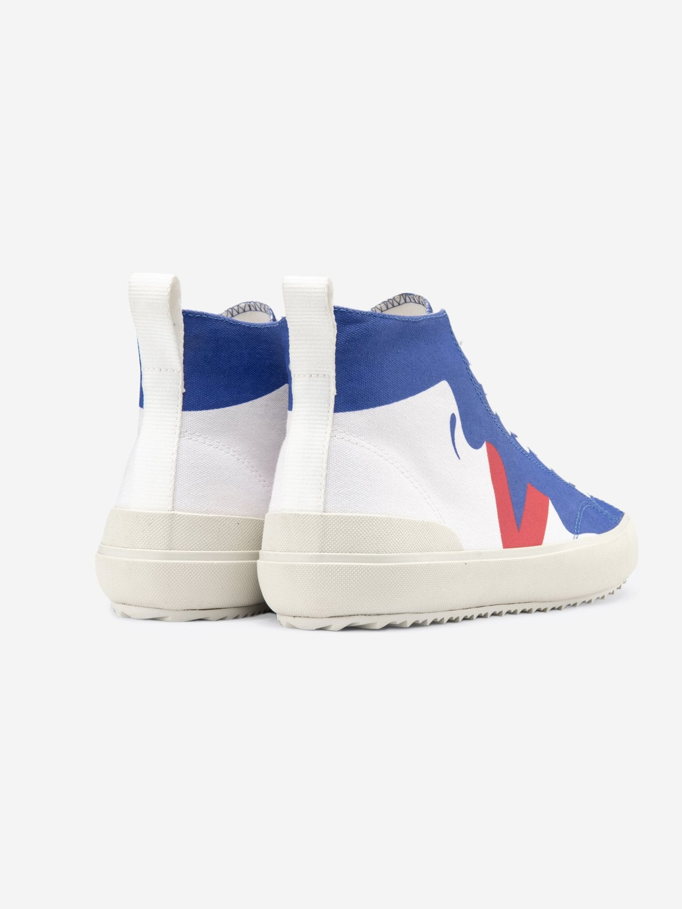 Veja Nova HT Canvas Malika Favre Lips