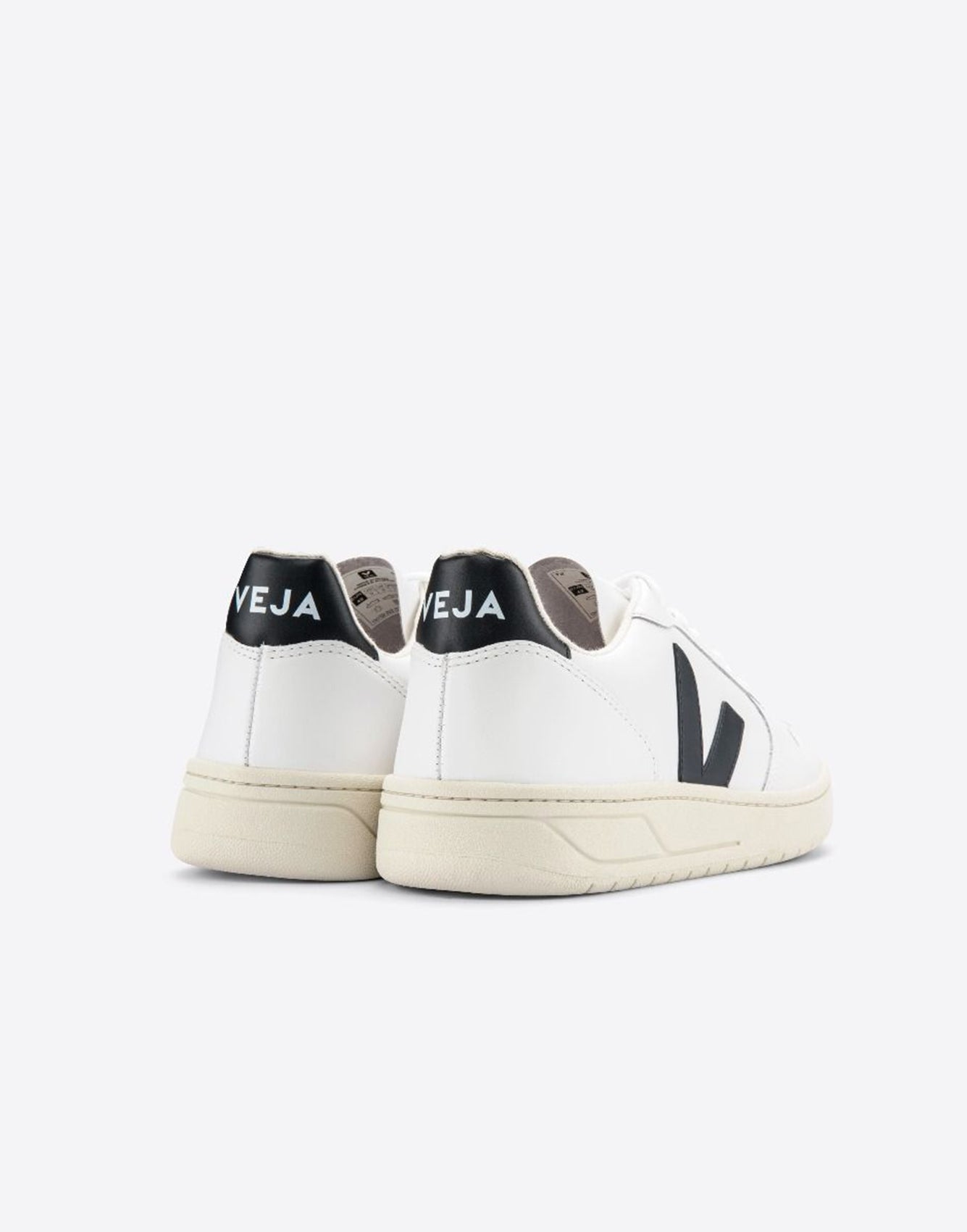 VEJA V-10 extra white black