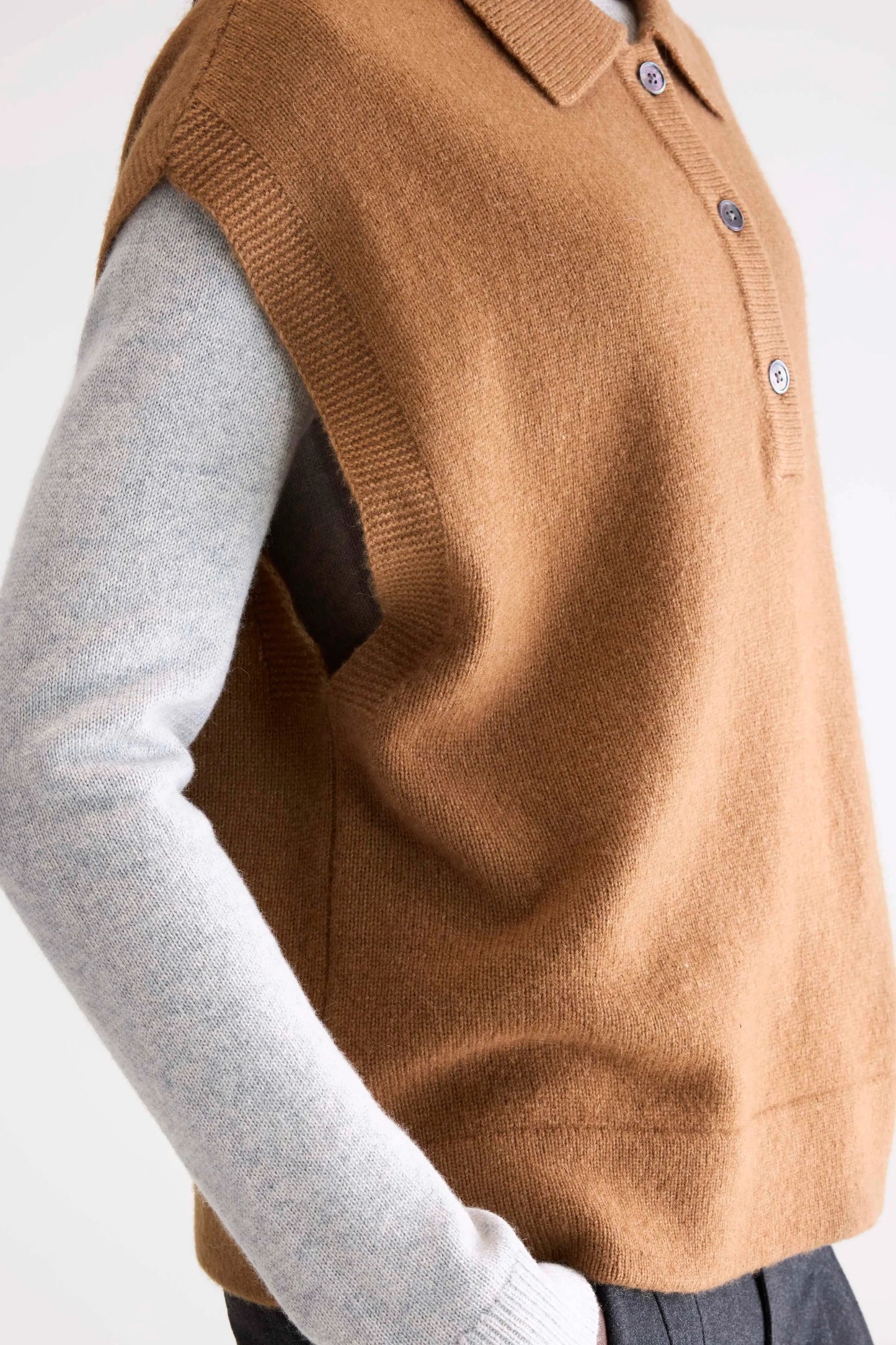 Bellerose Ameson Sleeveless Sweater Monk