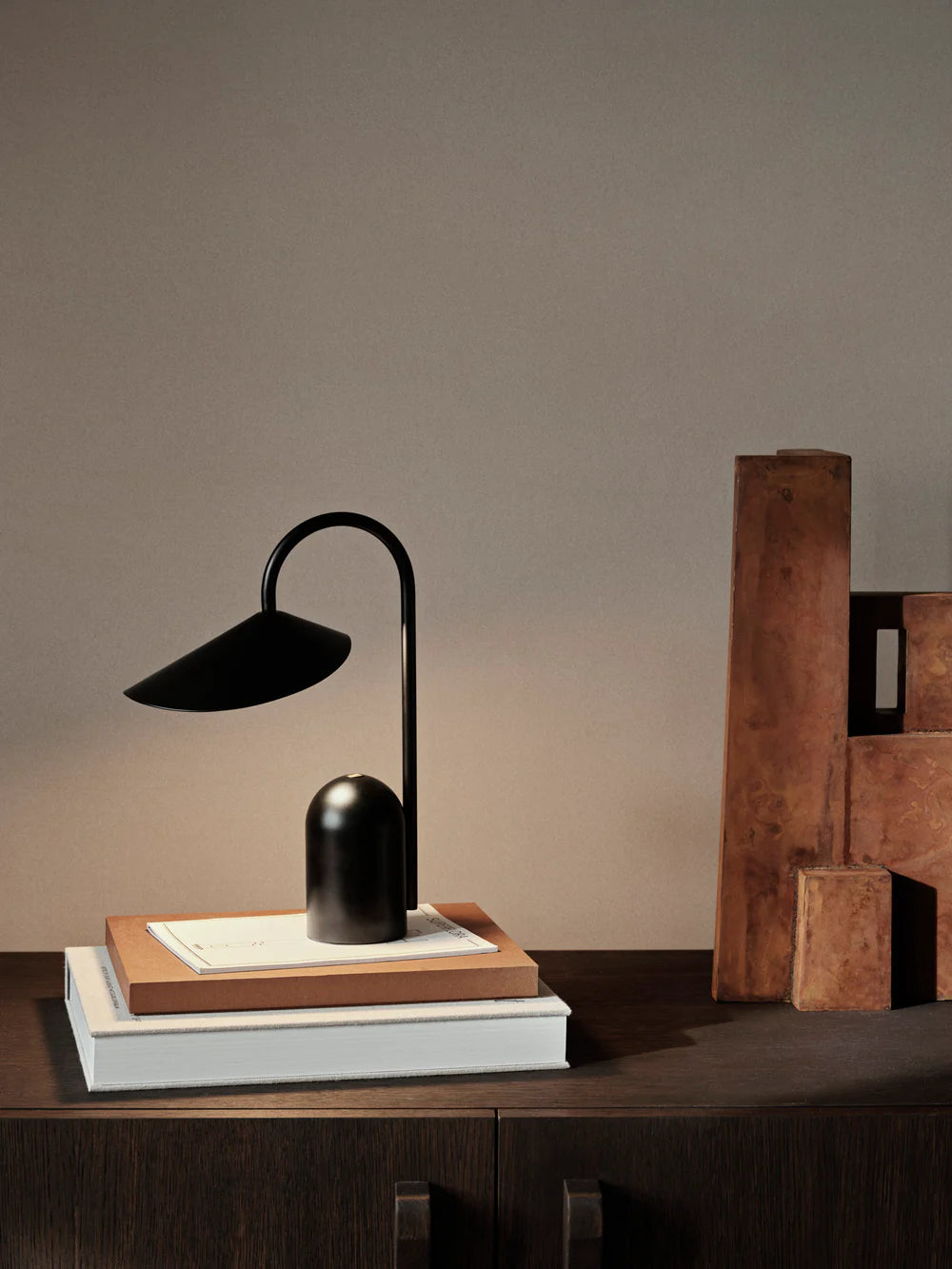 Ferm Living Arum Portable Lamp Black