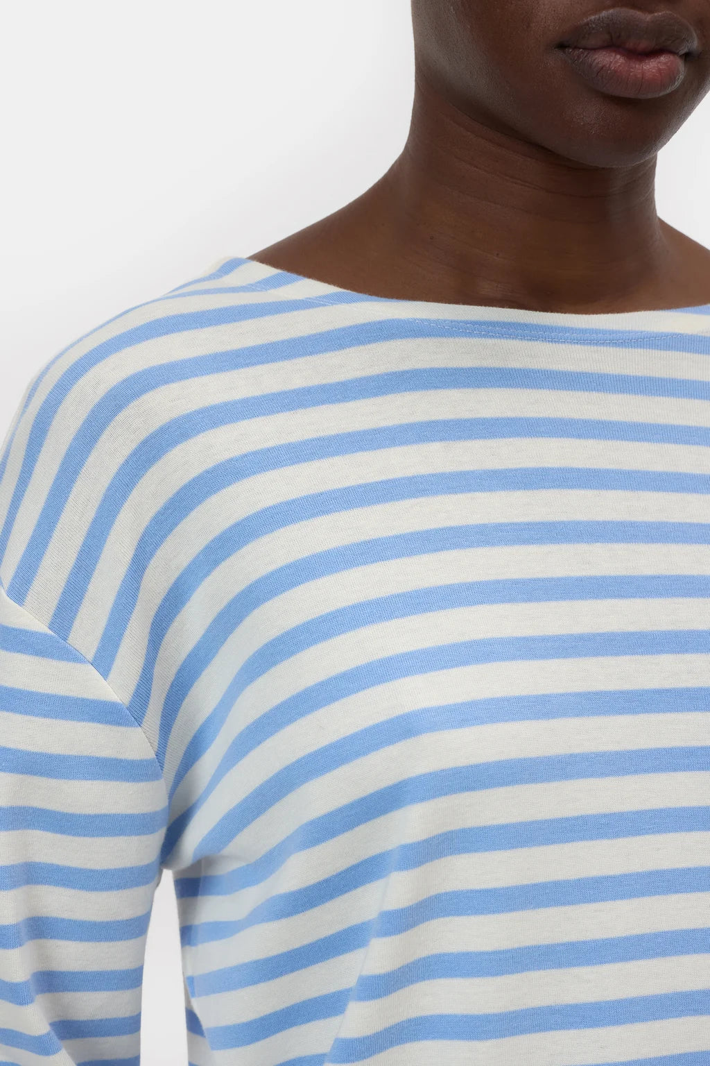 Closed Basic Longsleeve Sky Blue