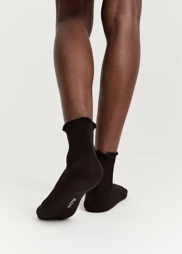 Aiayu Cotton Frill Sock Chocolate