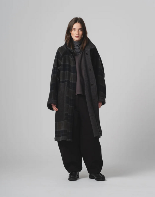 Girls Of Dust Army Trench Golf Wool Caviar