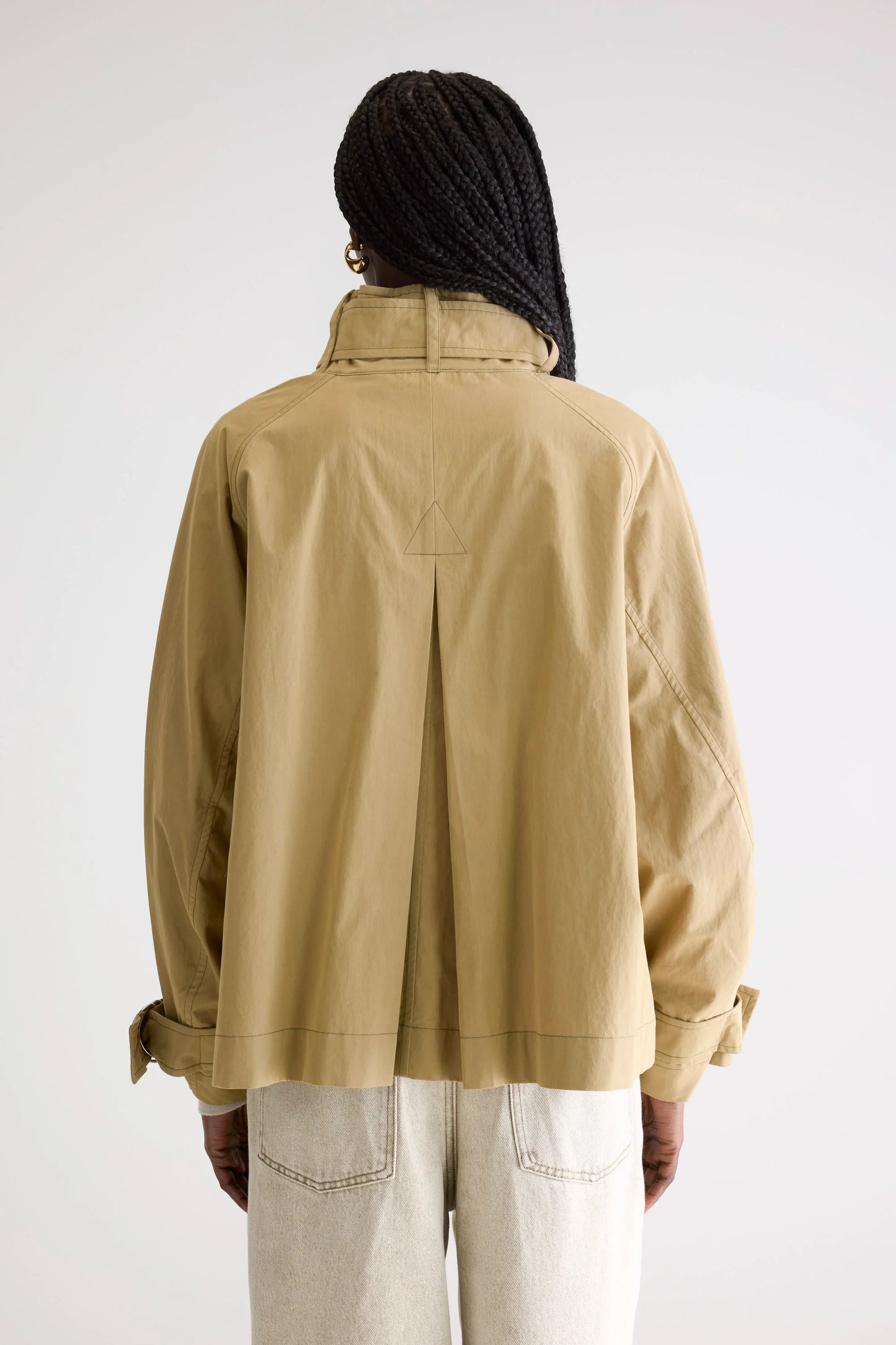 Bellerose Hubble Light Trench