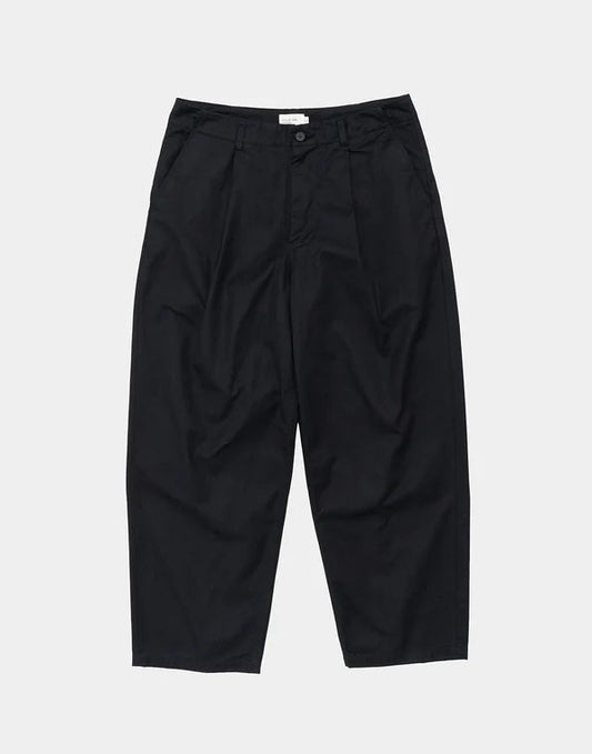 Still By Hand Tapered Pleated Pant Black Navy