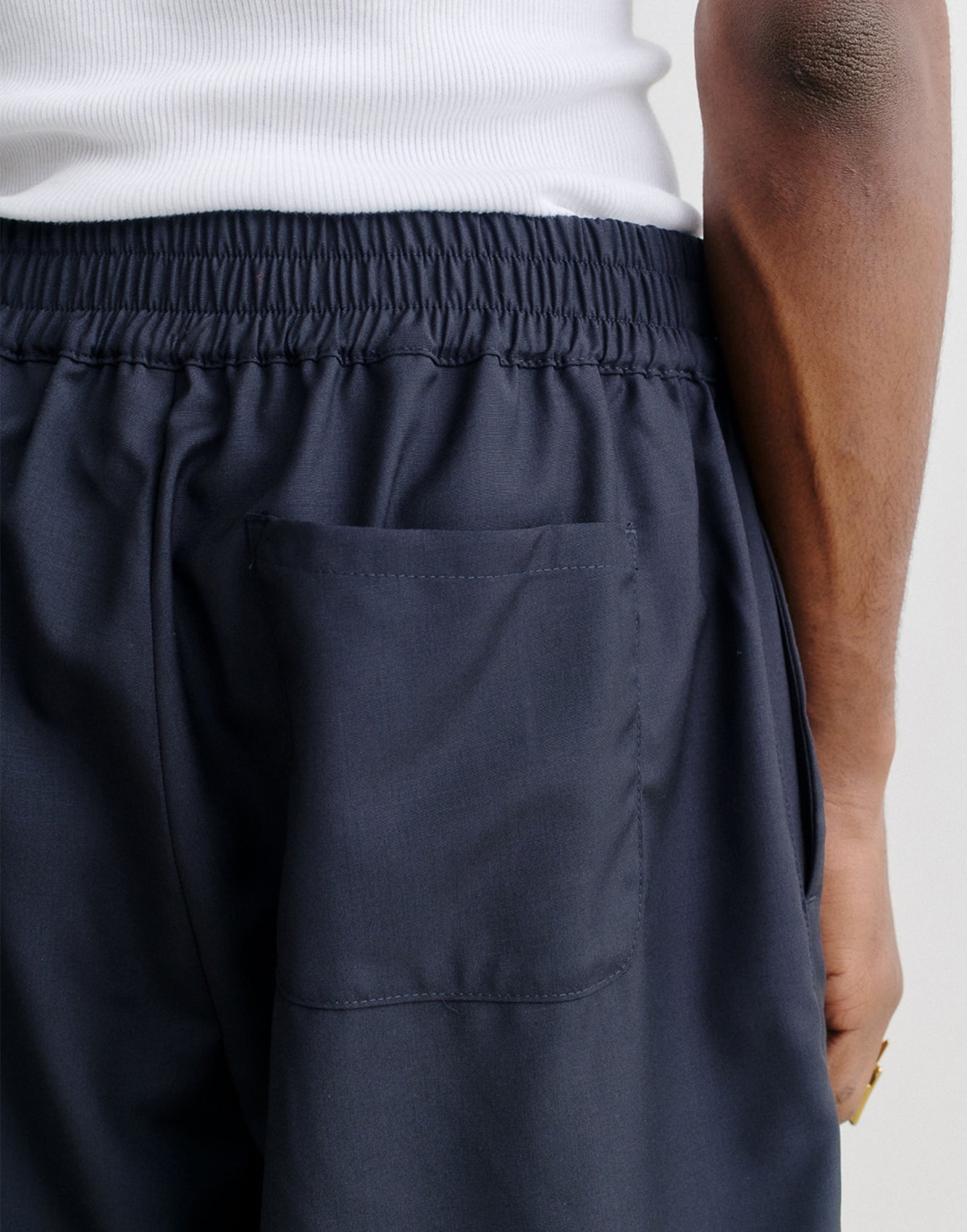 A Kind Of Guise Saleh Shorts Beluga Grey