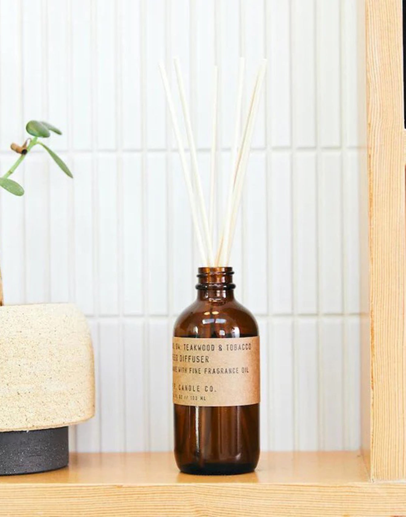 P.F. Teakwood & Tobacco – Reed Diffuser