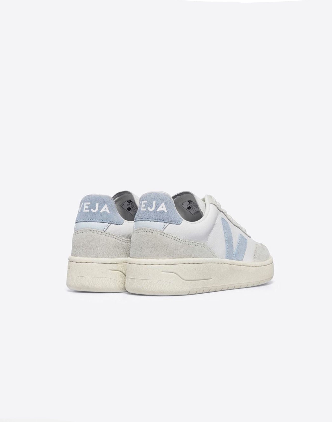 VEJA V-90 Leather White Still